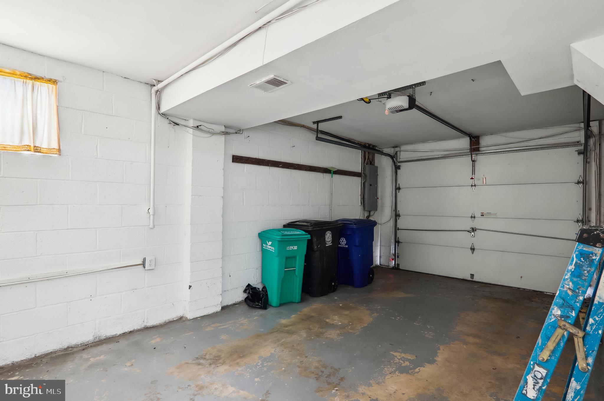 6 Norair Ave