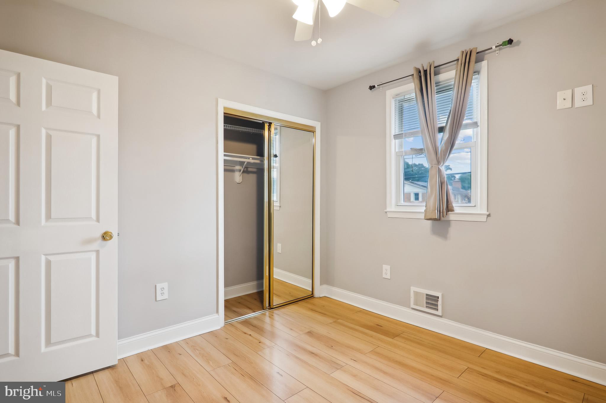 6 Norair Ave