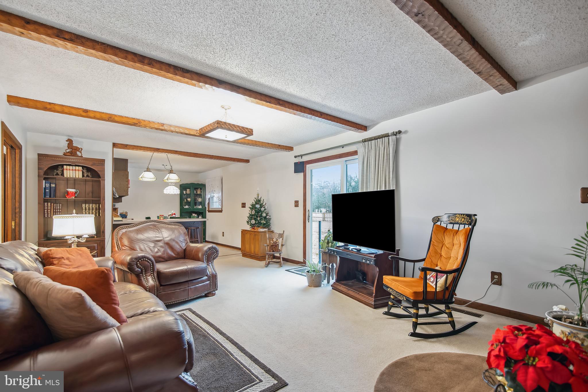 11007 New England Dr
