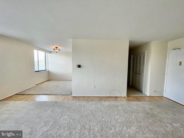 4390 Lorcom Ln #503