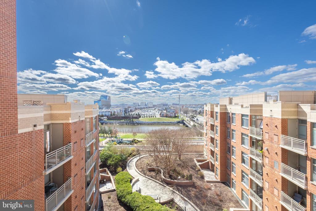 3600 S GLEBE ROAD S 721W