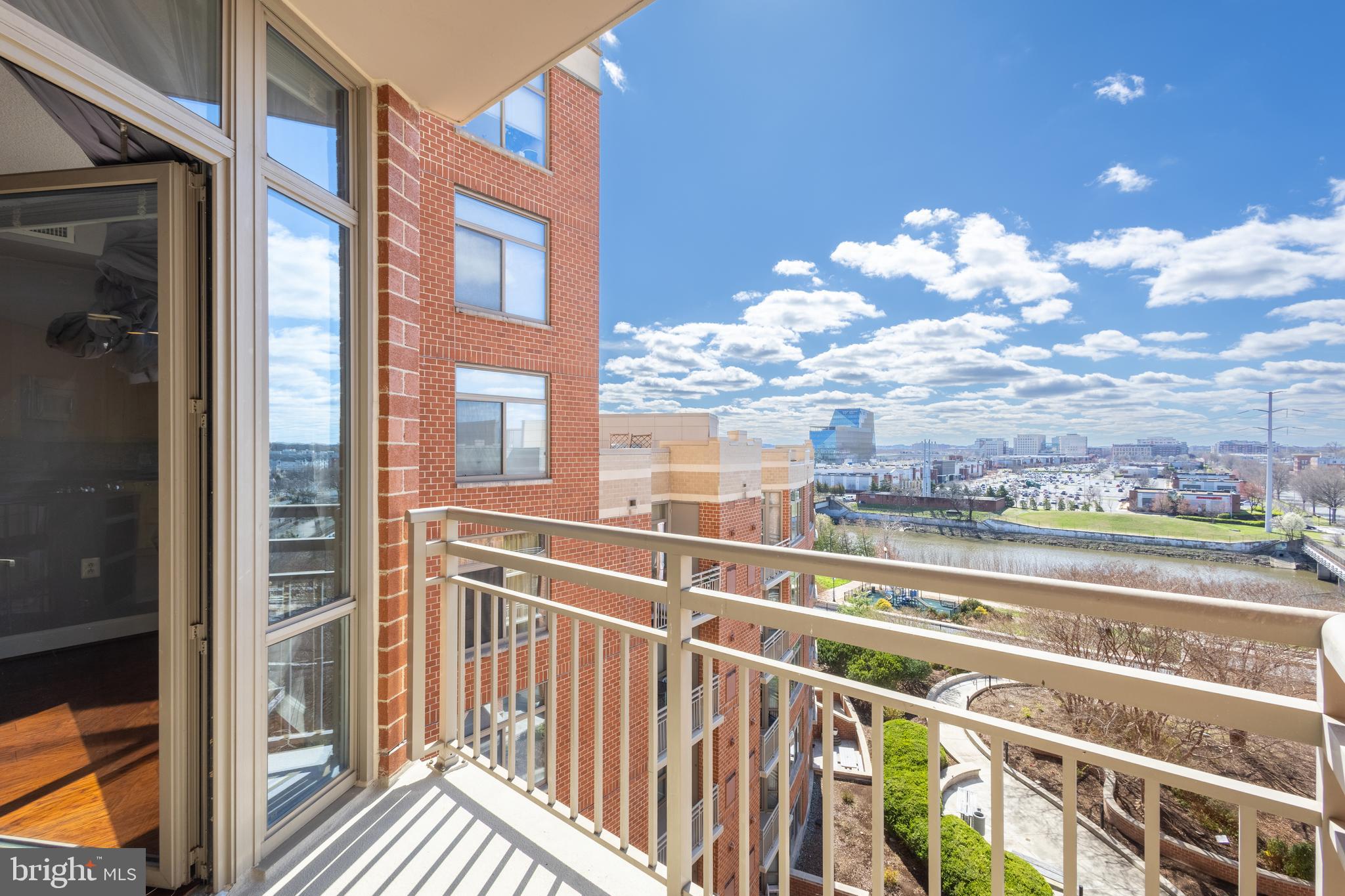 3600 S GLEBE ROAD S 721W