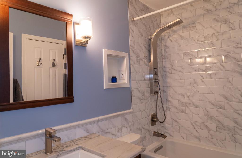 2510 S WALTER REED DRIVE Unit: B