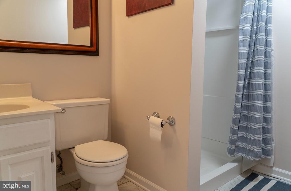 2510 S WALTER REED DRIVE Unit: B