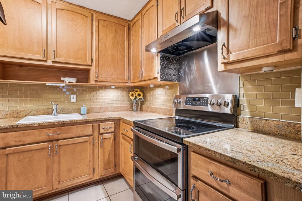 6101 EDSALL ROAD 402