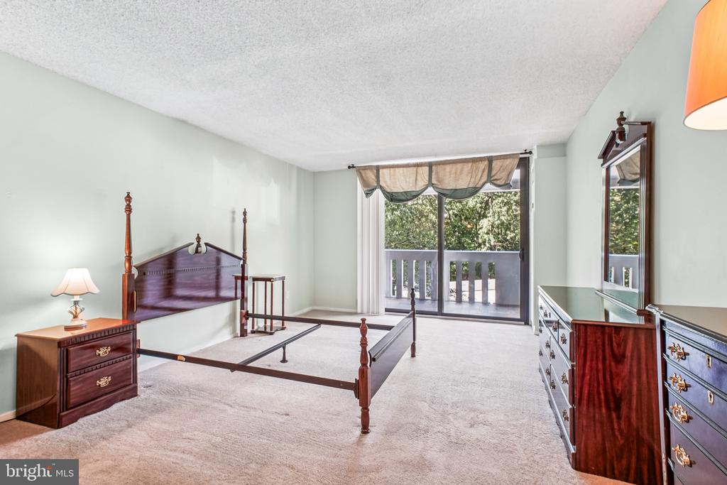 6101 EDSALL ROAD 402
