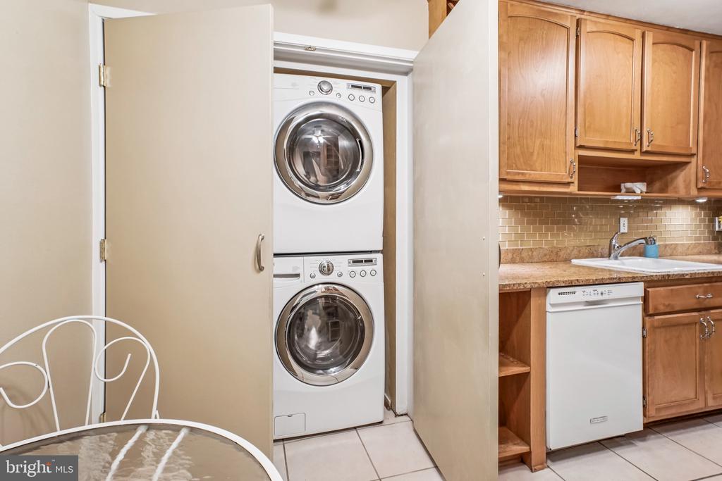6101 EDSALL ROAD 402