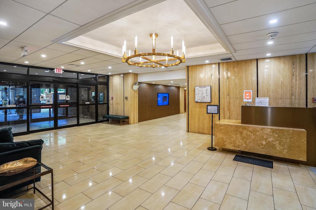 6101 EDSALL ROAD 402
