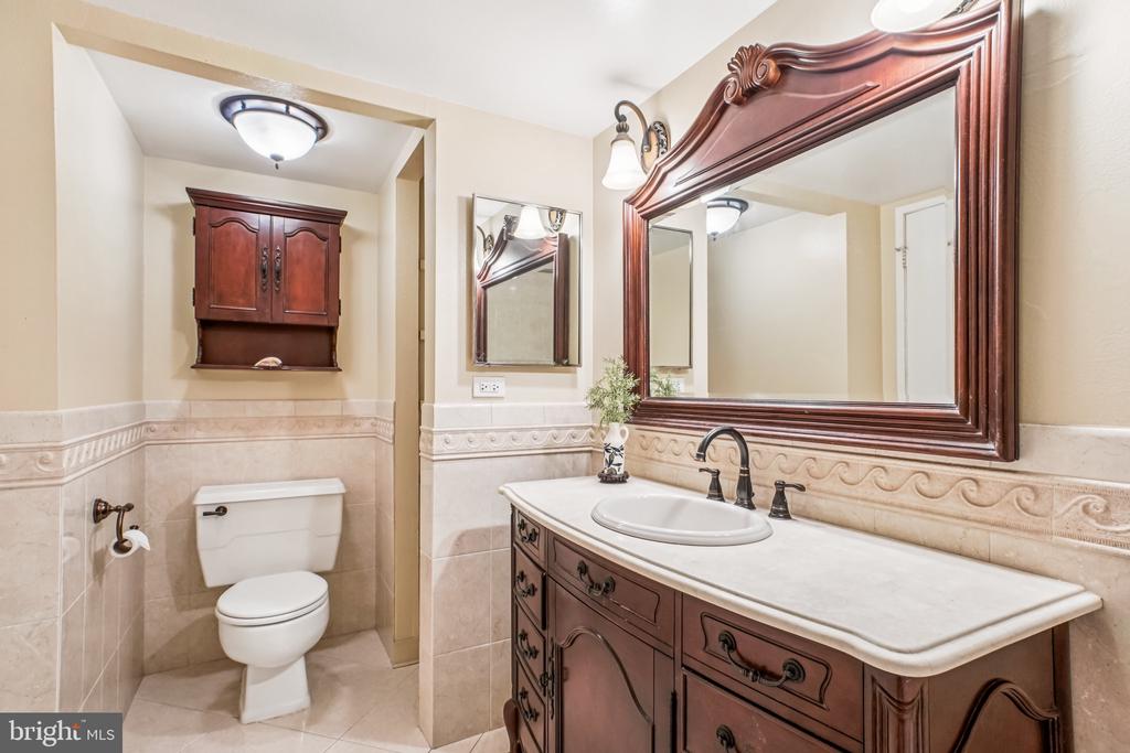 6101 EDSALL ROAD 402