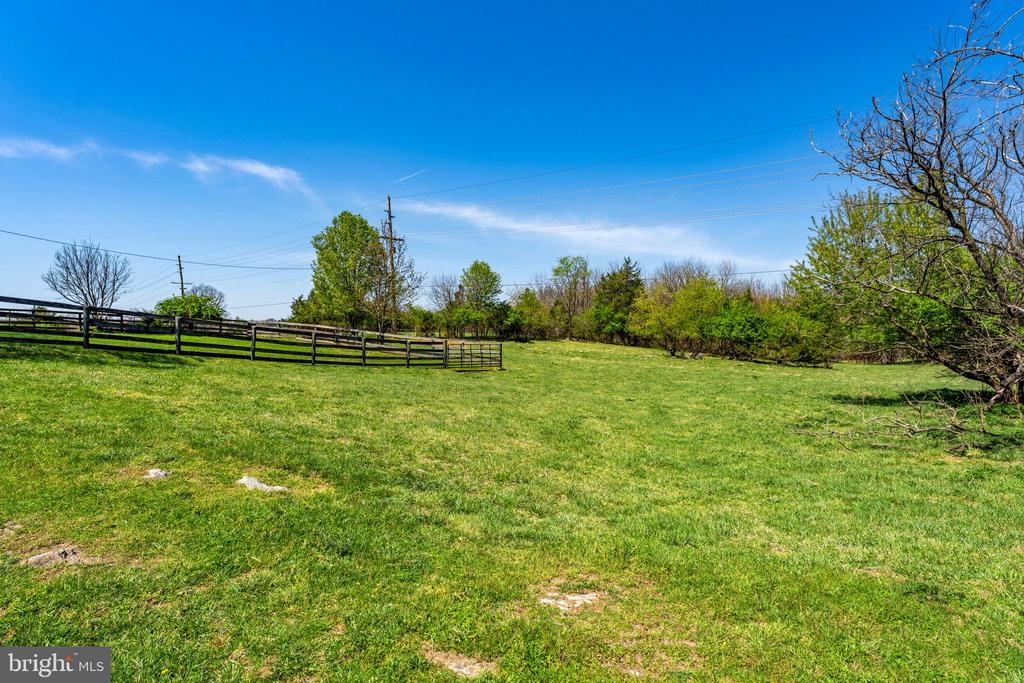 871 OLD CHAPEL ROAD