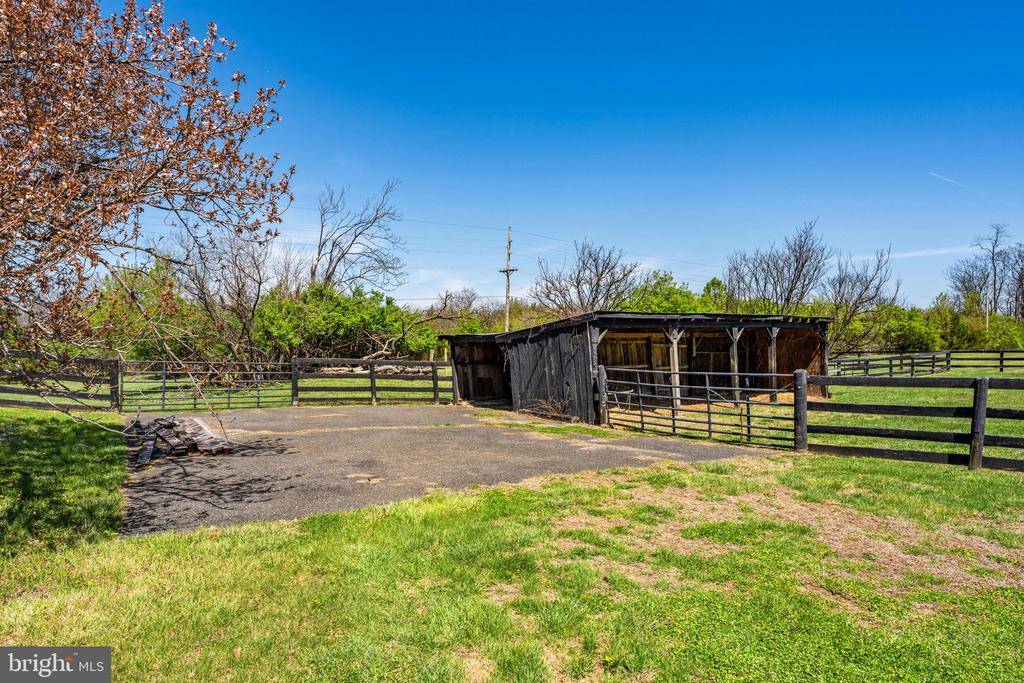 871 OLD CHAPEL ROAD