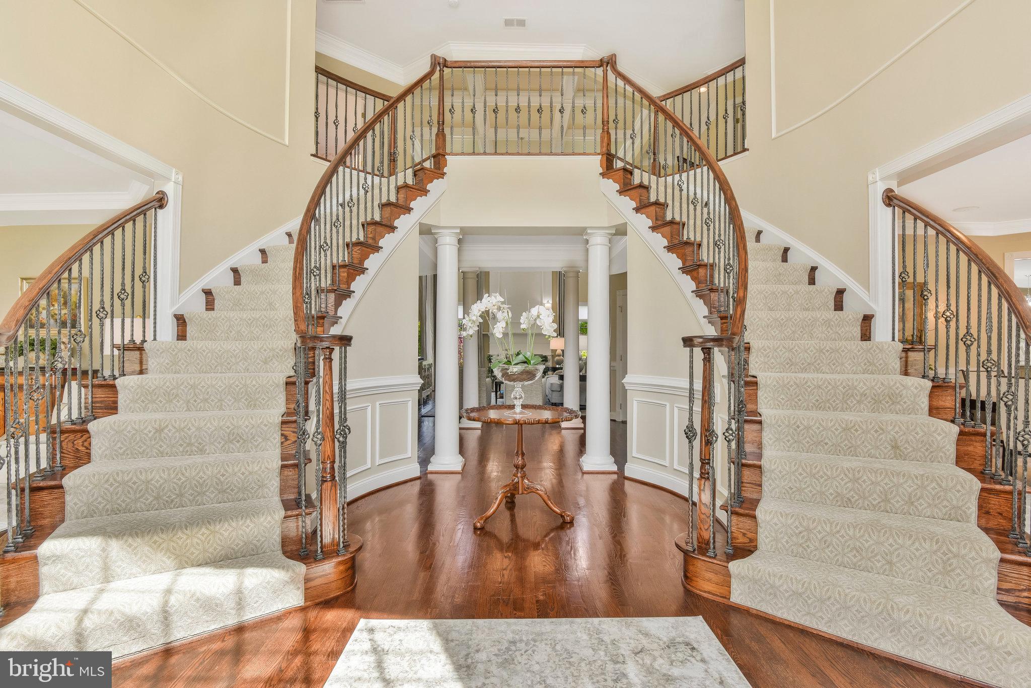 15214 Golf View Dr