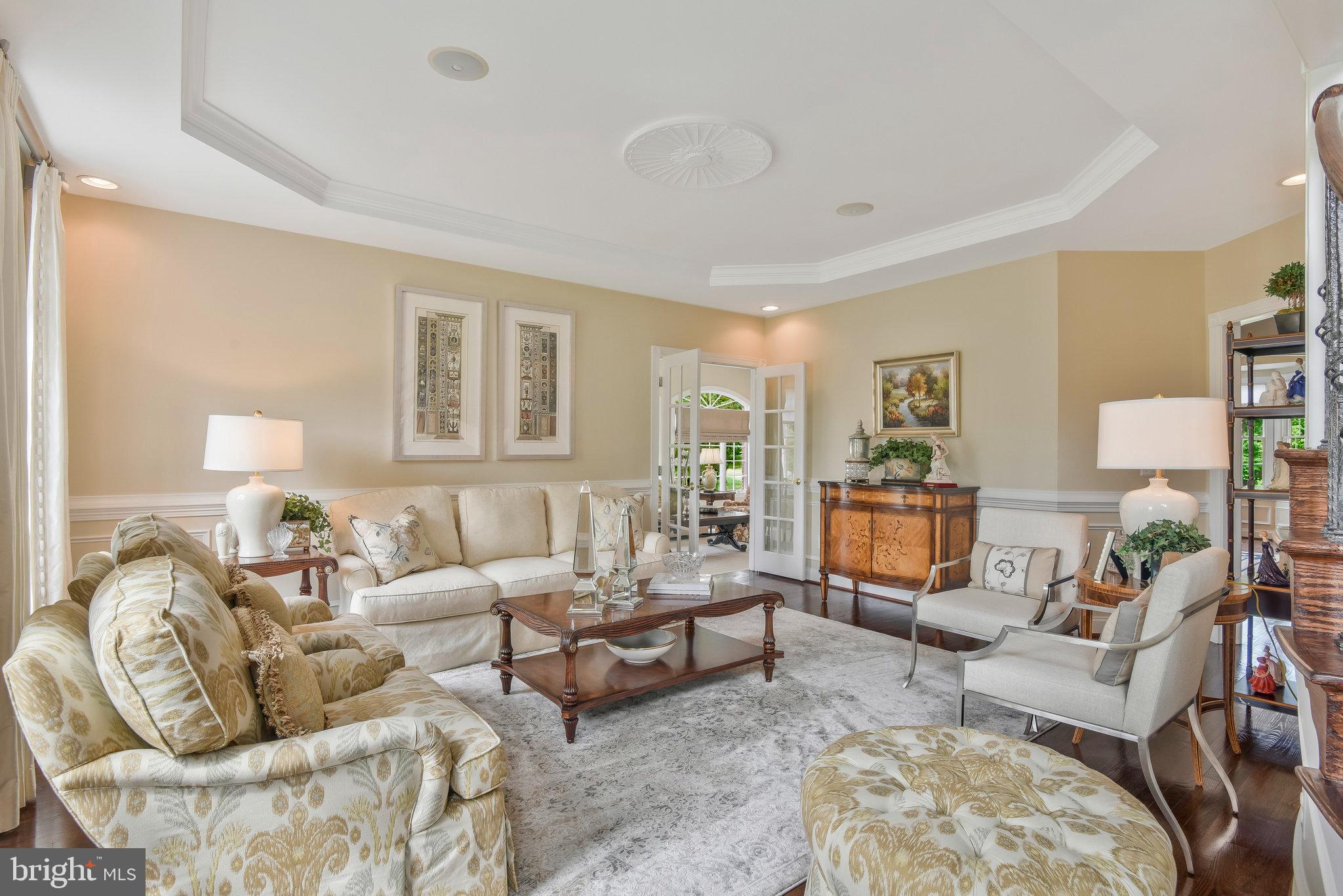 15214 Golf View Dr