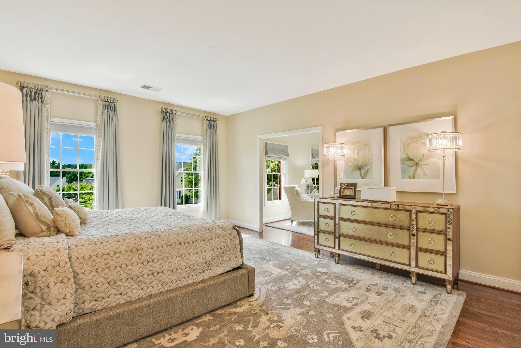15214 Golf View Dr