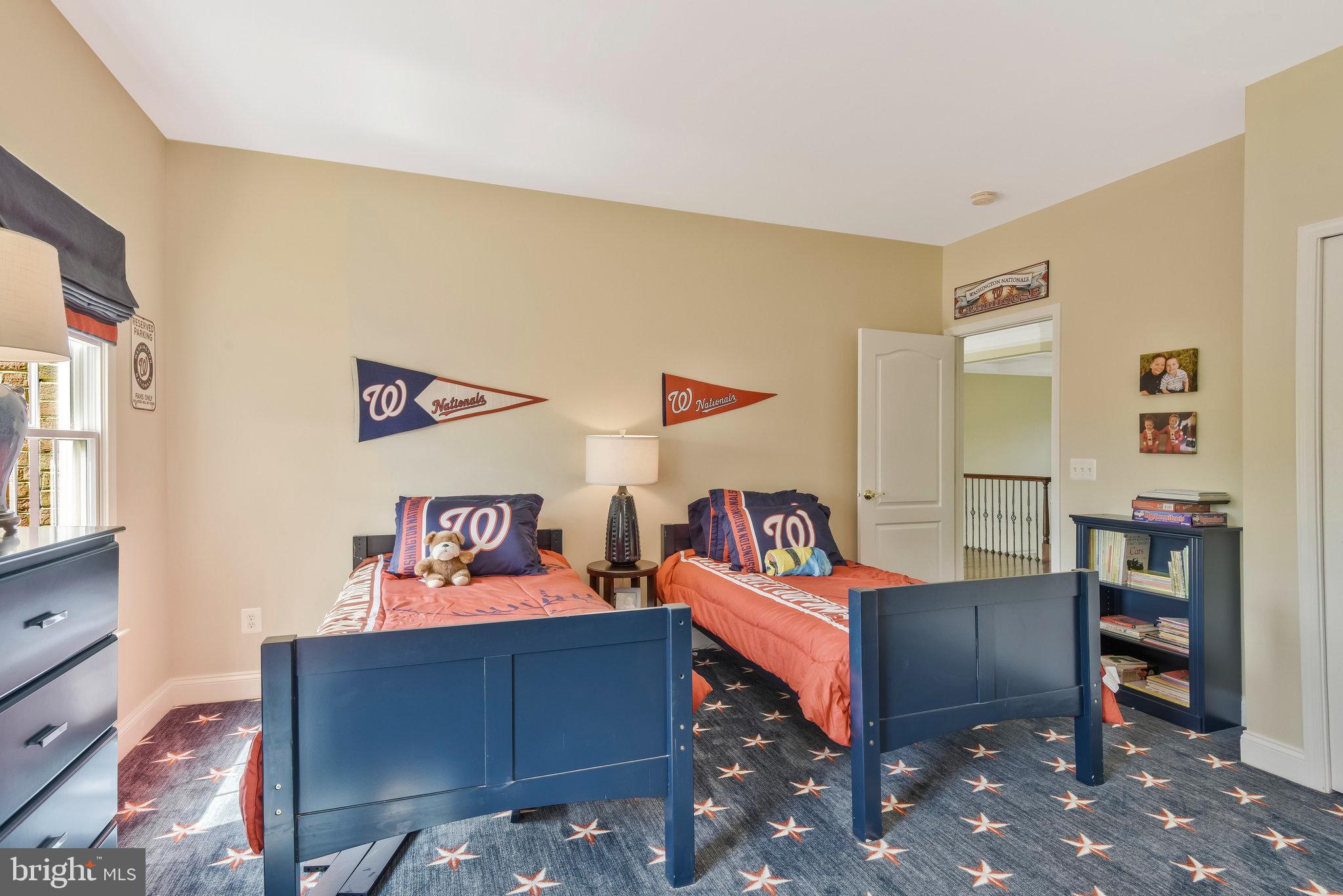 15214 Golf View Dr