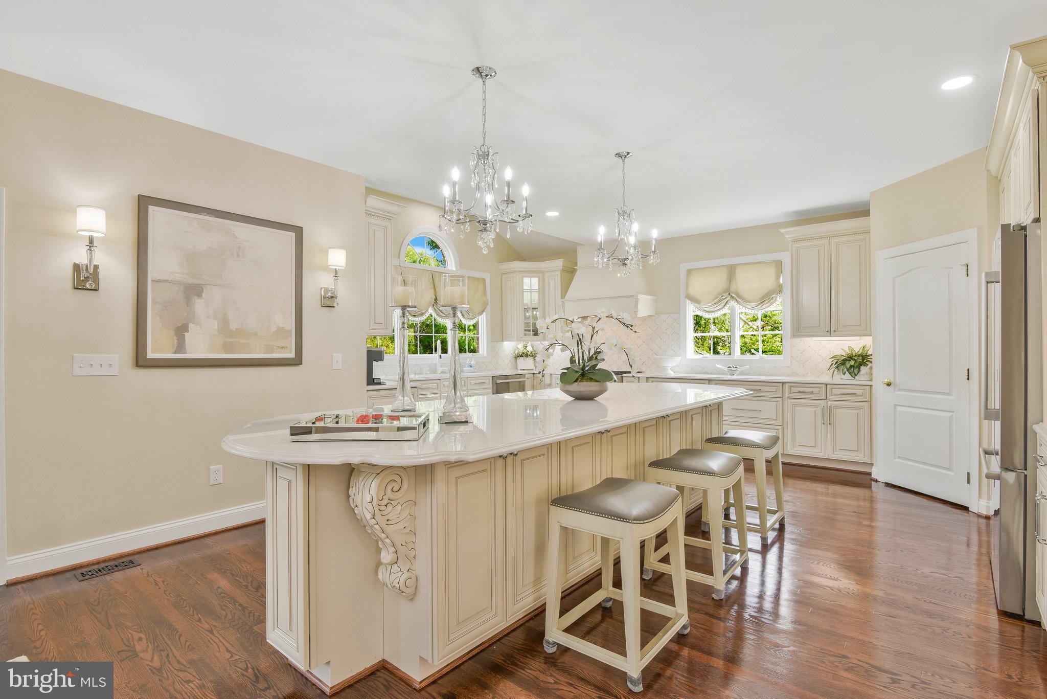 15214 Golf View Dr