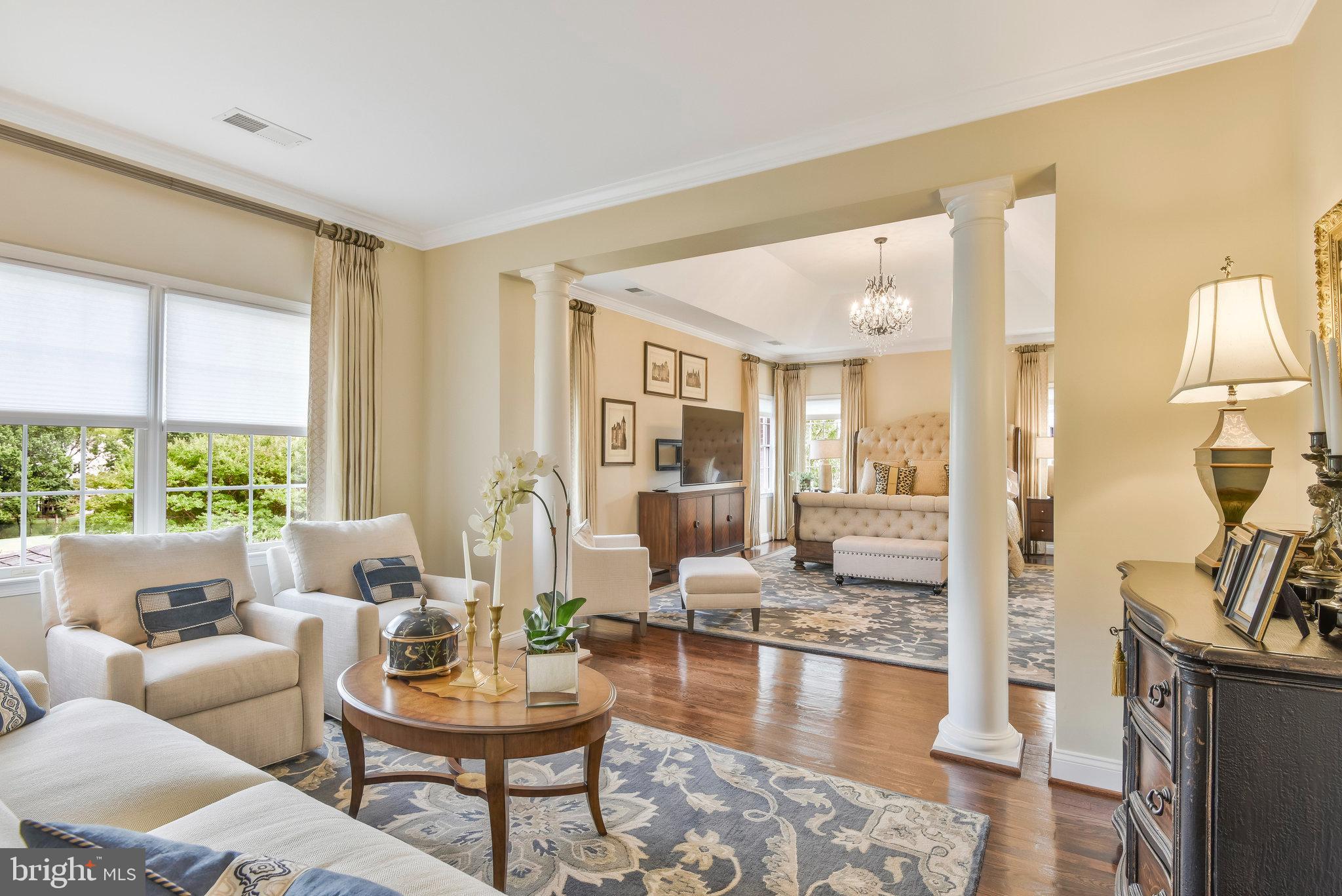 15214 Golf View Dr