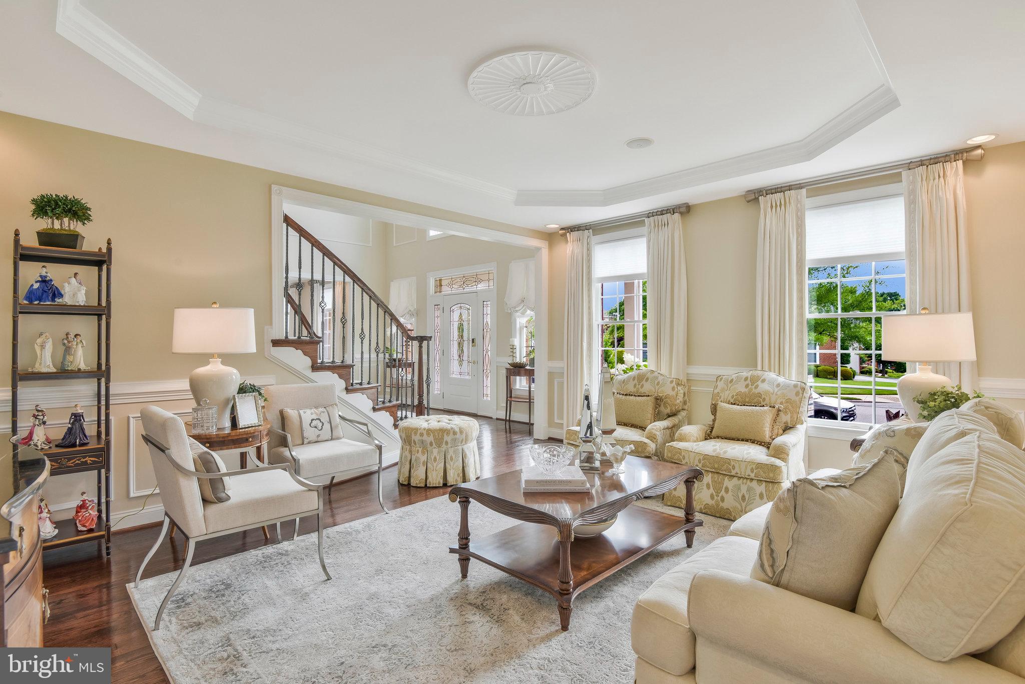15214 Golf View Dr