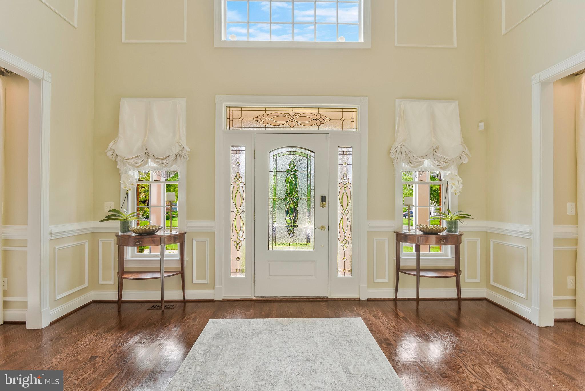 15214 Golf View Dr