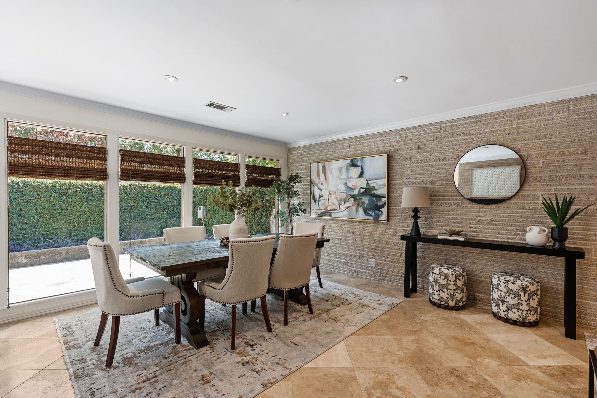 10034 Meadow Lake Lane