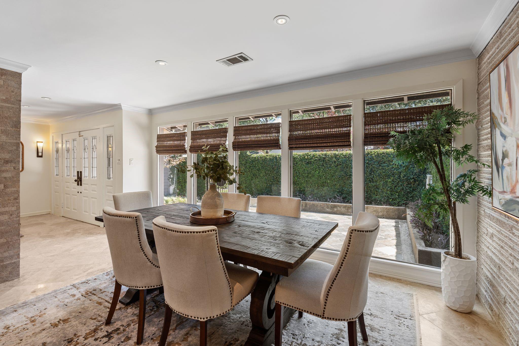 10034 Meadow Lake Lane