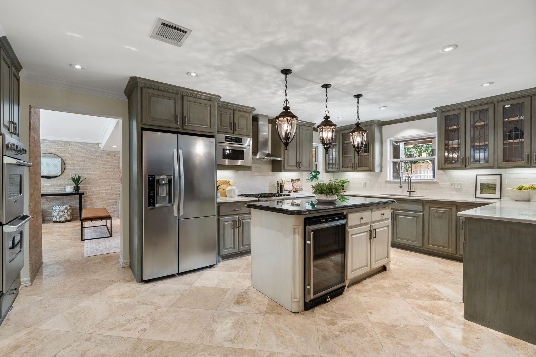 10034 Meadow Lake Lane
