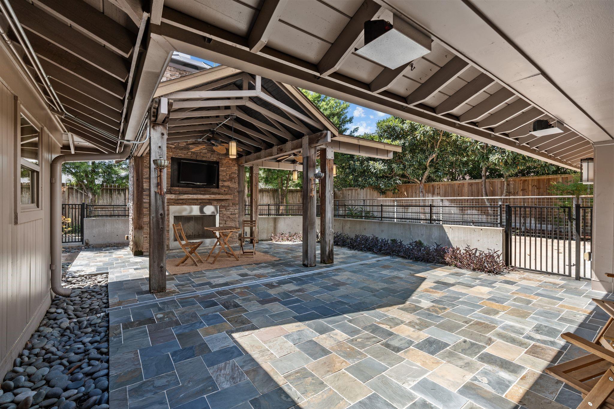 10034 Meadow Lake Lane