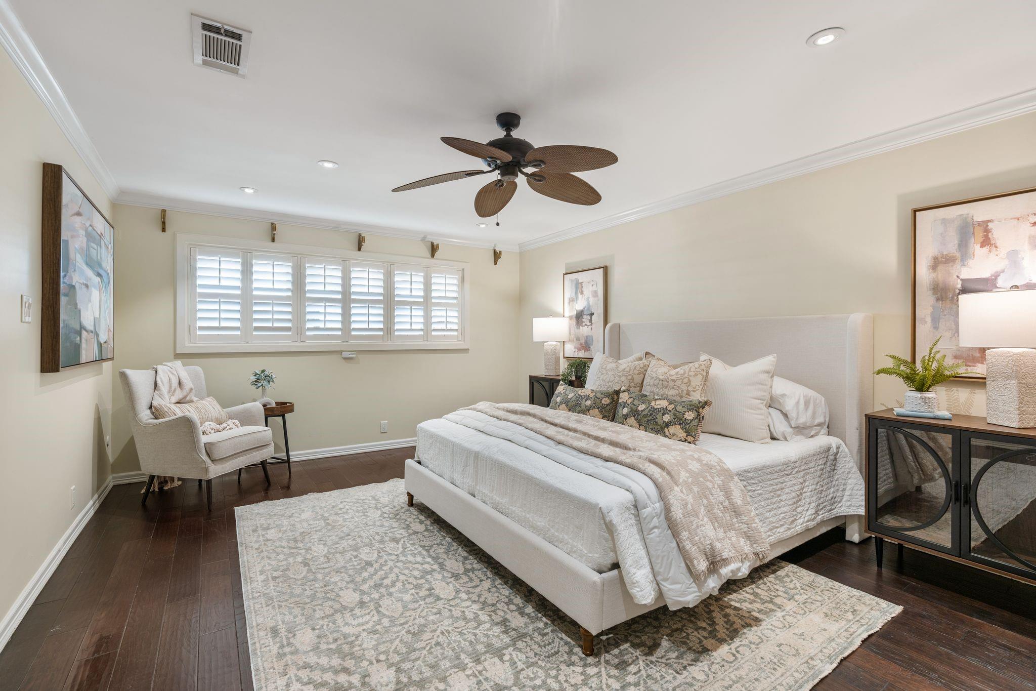 10034 Meadow Lake Lane