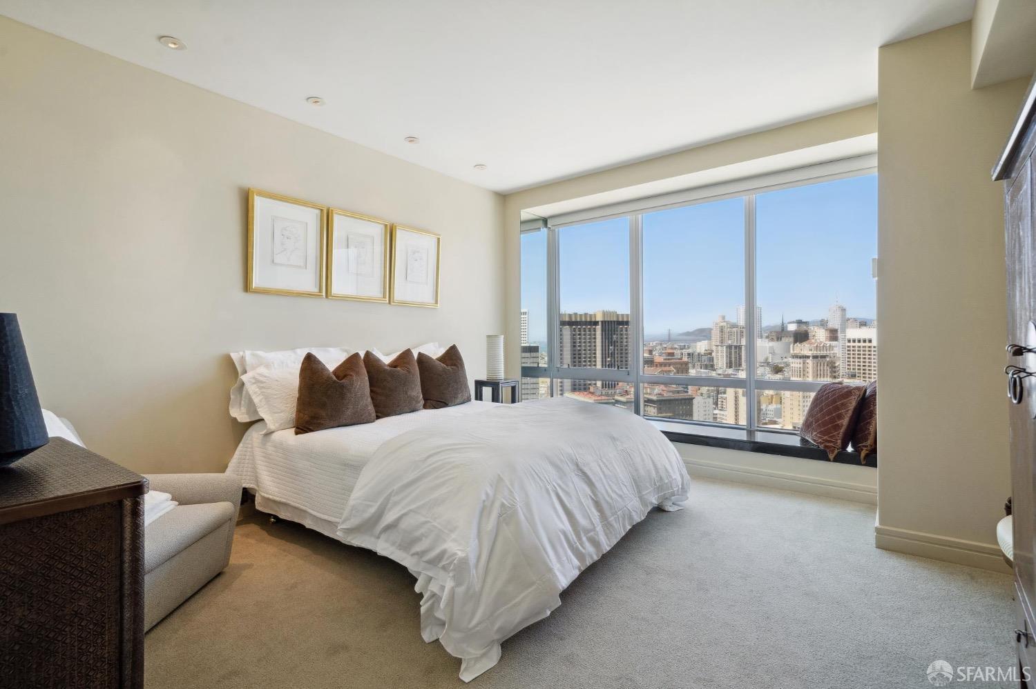 765 Market Street Unit: PH1CD
