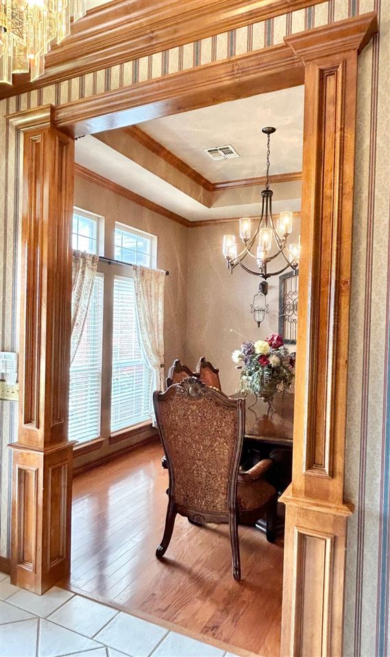 7617 NW Castlerock PL