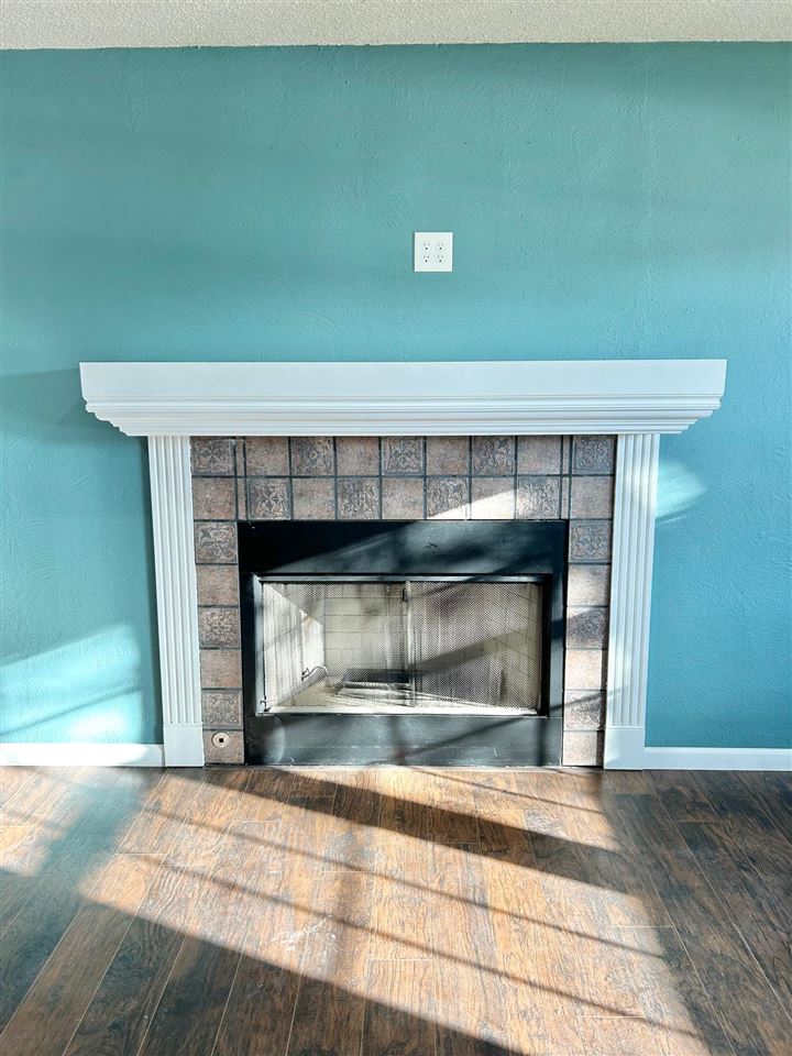 3028 NE Pioneer Park