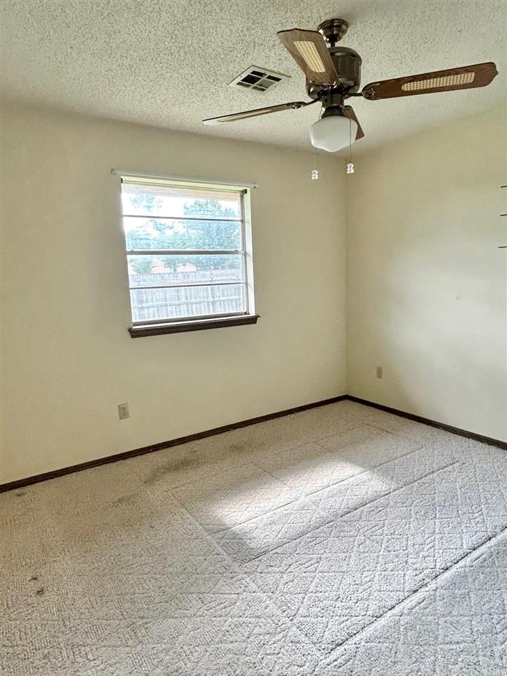 709 SW Chaucer Cir.