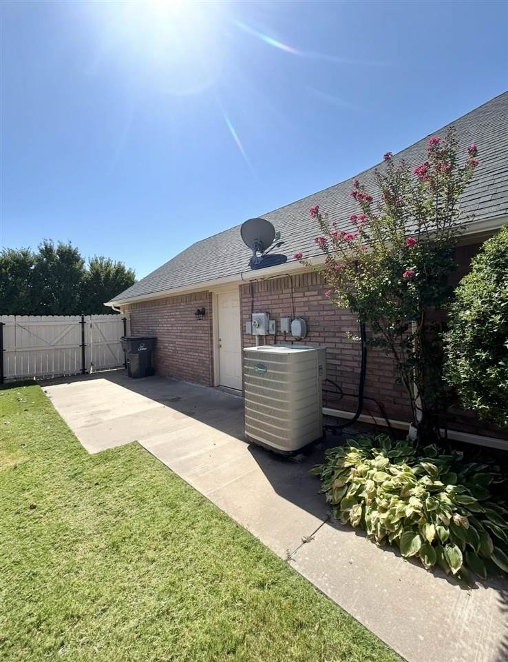 1210 NW Norwick