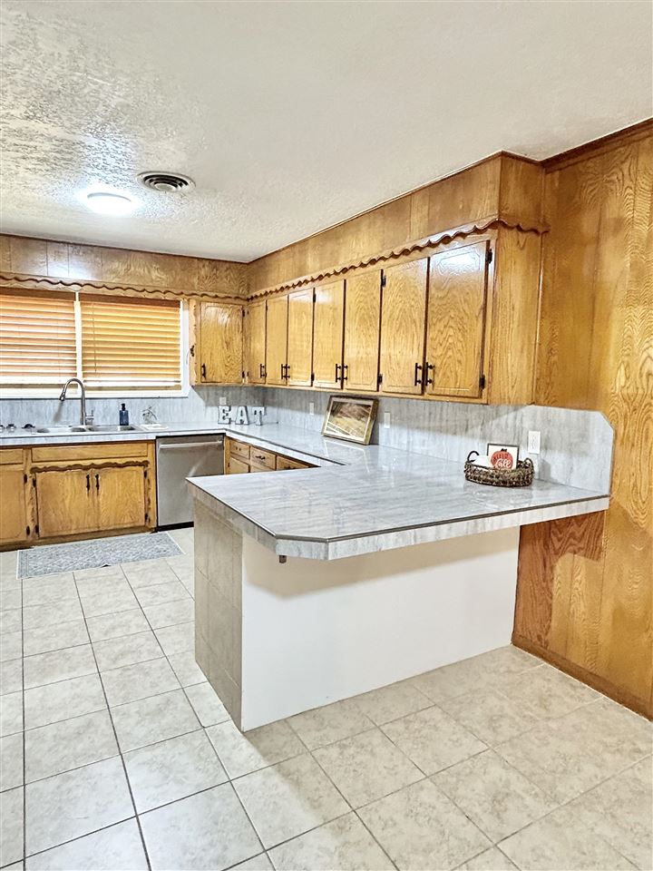 505 NW 40th