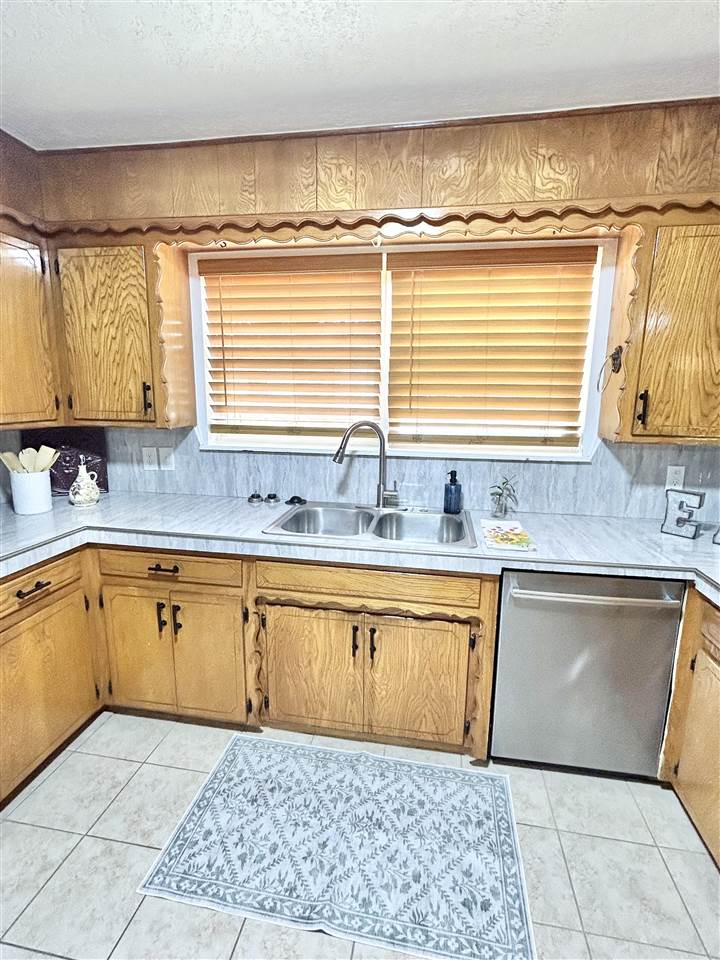 505 NW 40th