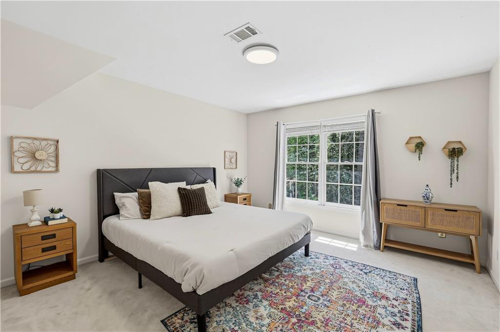 9170 Nesbit Lakes Drive