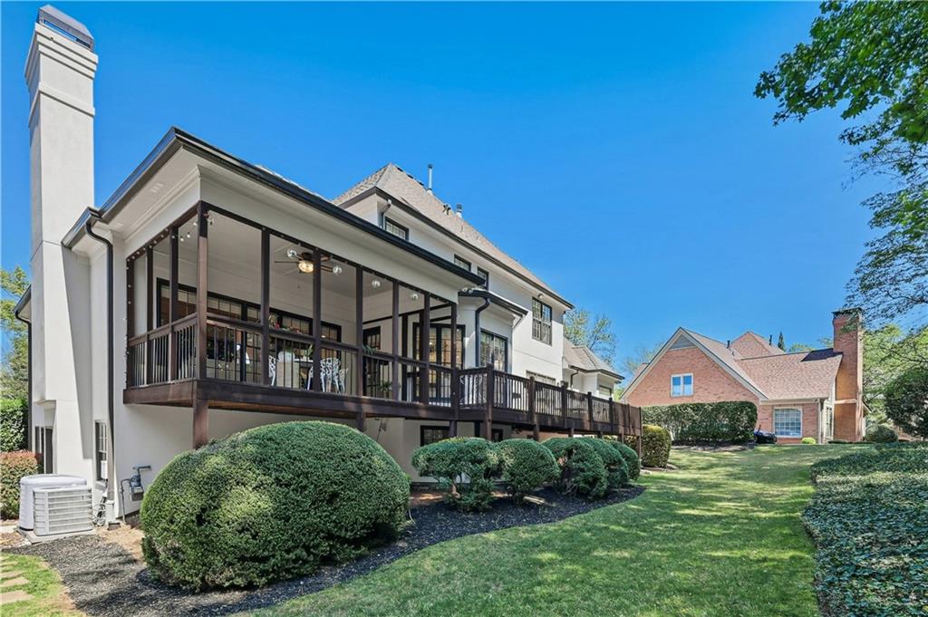 9170 Nesbit Lakes Drive