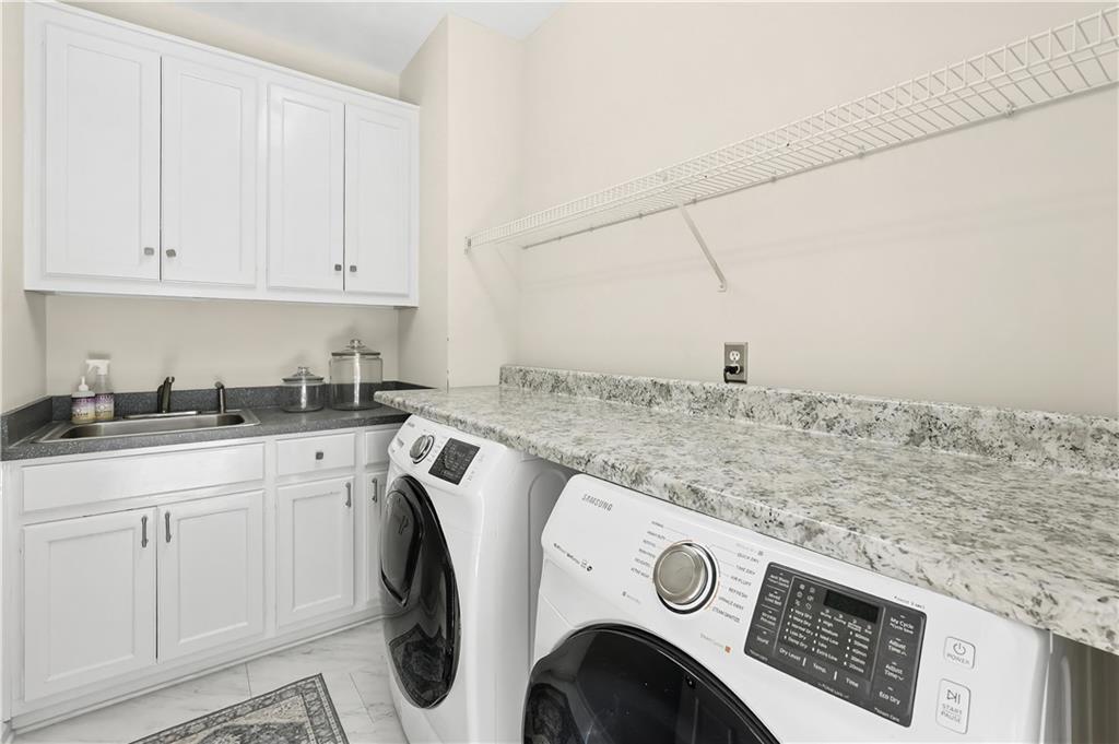 9170 Nesbit Lakes Drive