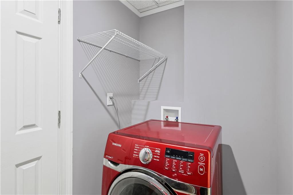 9170 Nesbit Lakes Drive