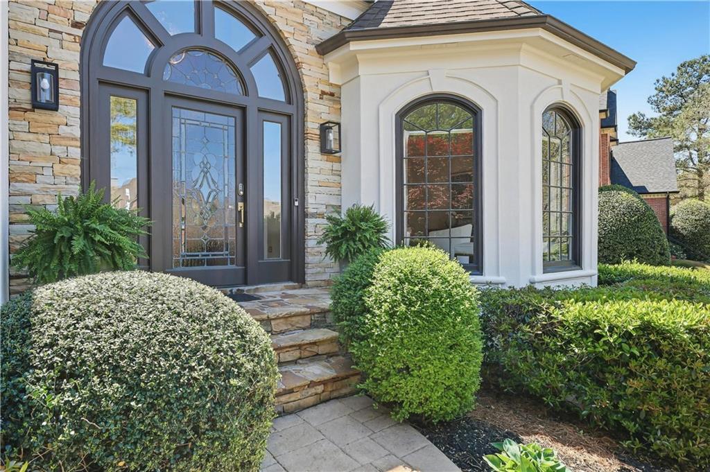 9170 Nesbit Lakes Drive