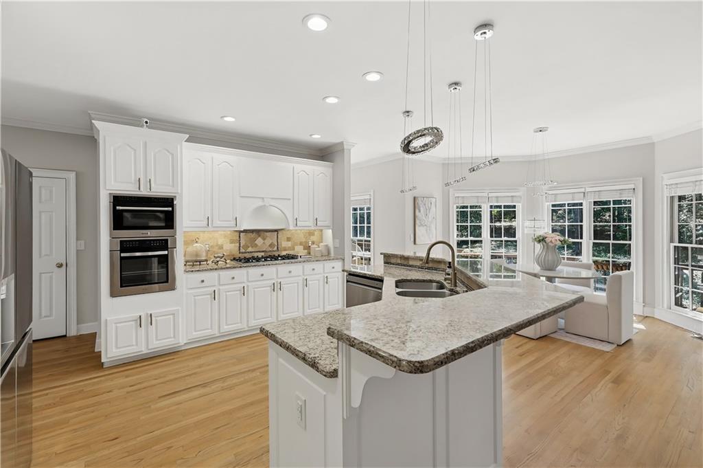 9170 Nesbit Lakes Drive