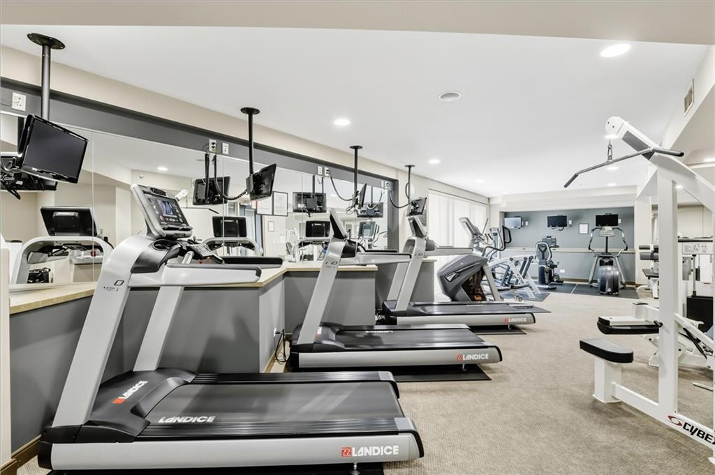 2626 Peachtree Road NW Unit 606