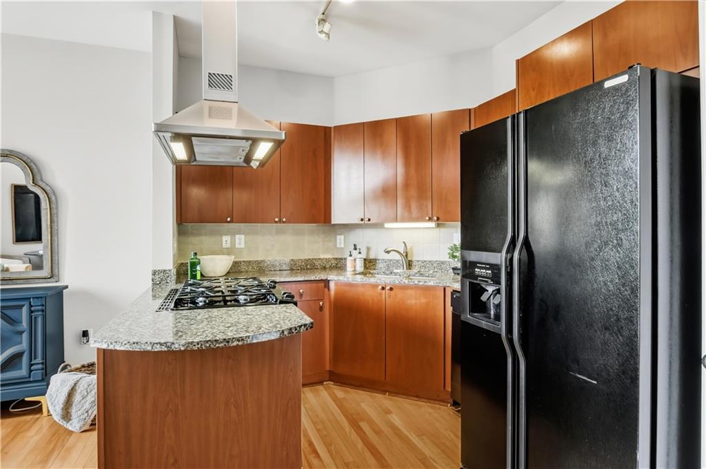 2626 Peachtree Road NW Unit 606