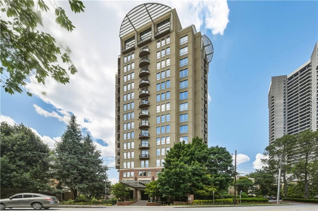 2626 Peachtree Road NW Unit 606