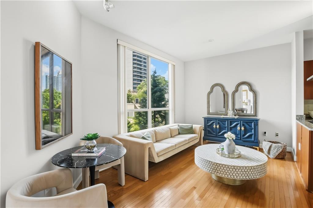 2626 Peachtree Road NW Unit 606