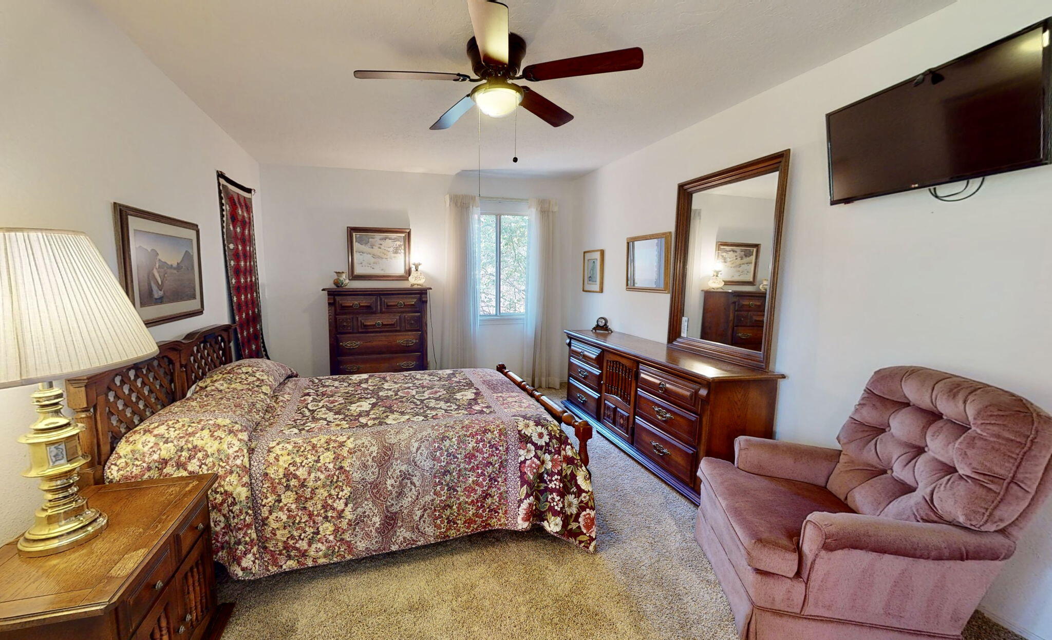 1701 Bellehaven Court NE