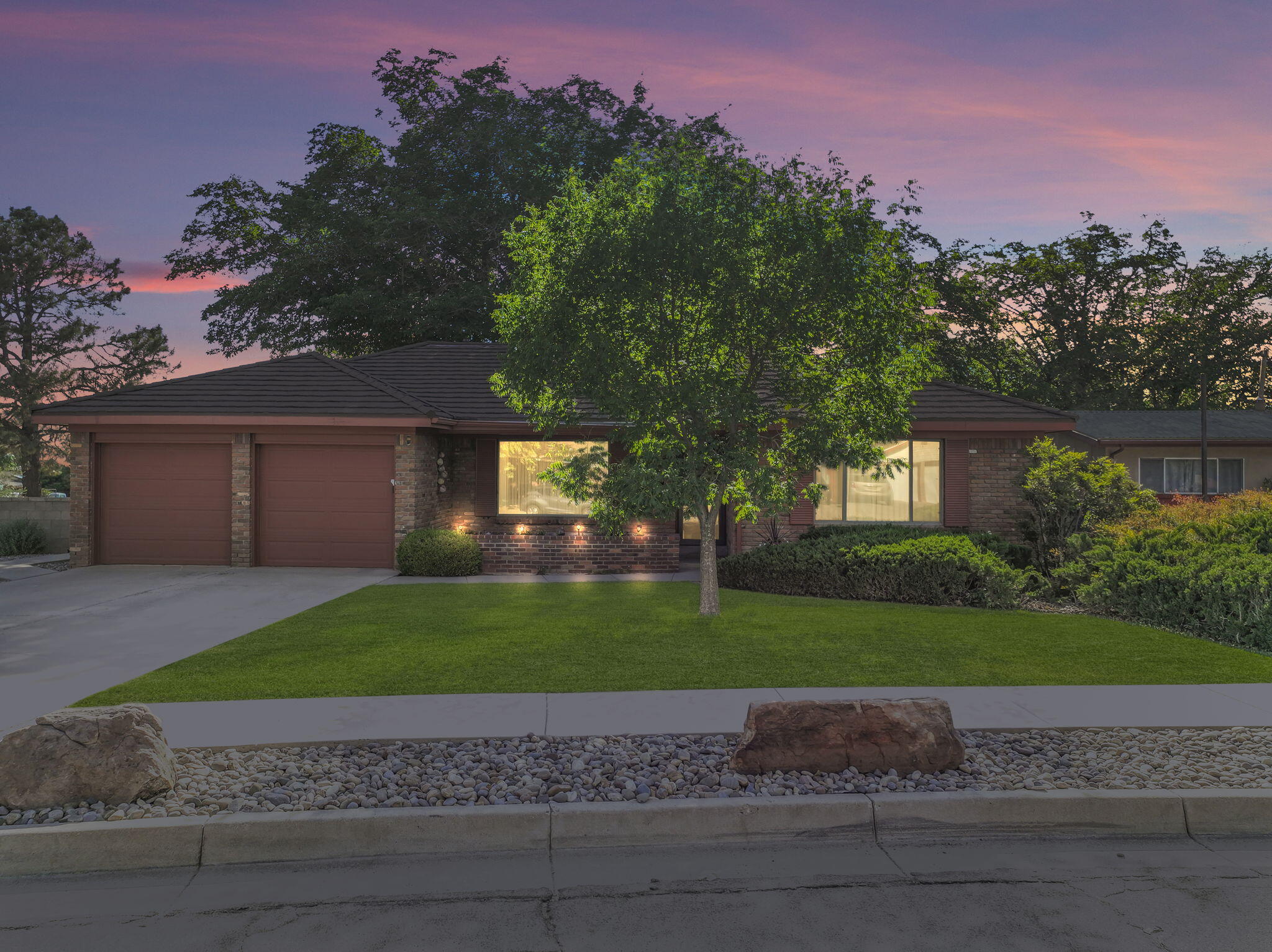 1701 Bellehaven Court NE