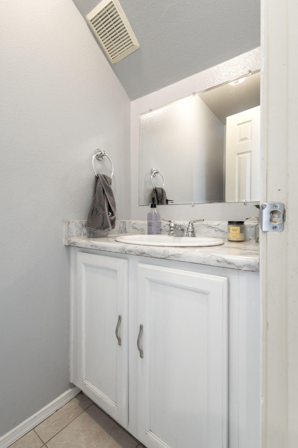 1725 Del Cielo Drive NW