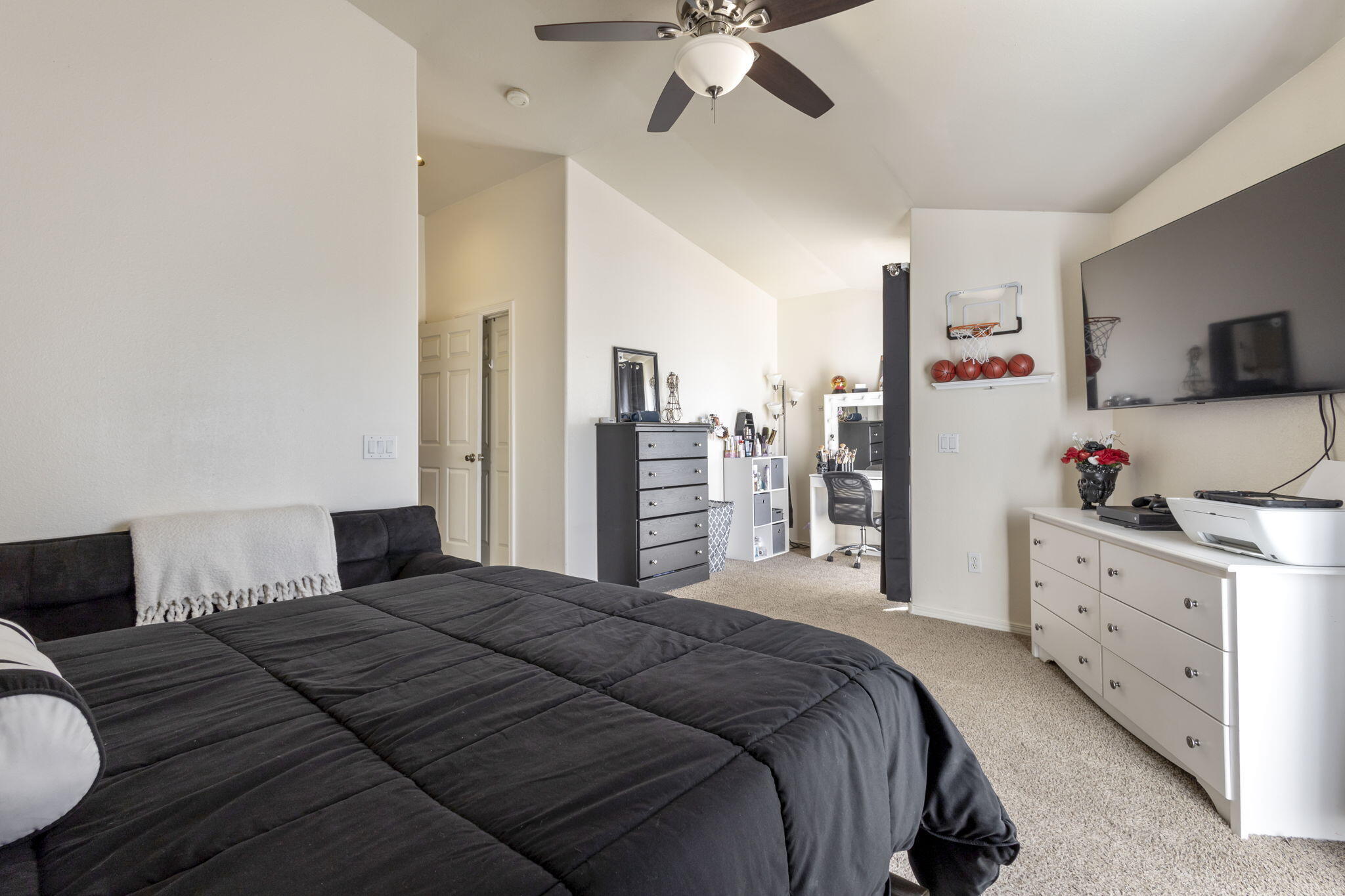 1725 Del Cielo Drive NW