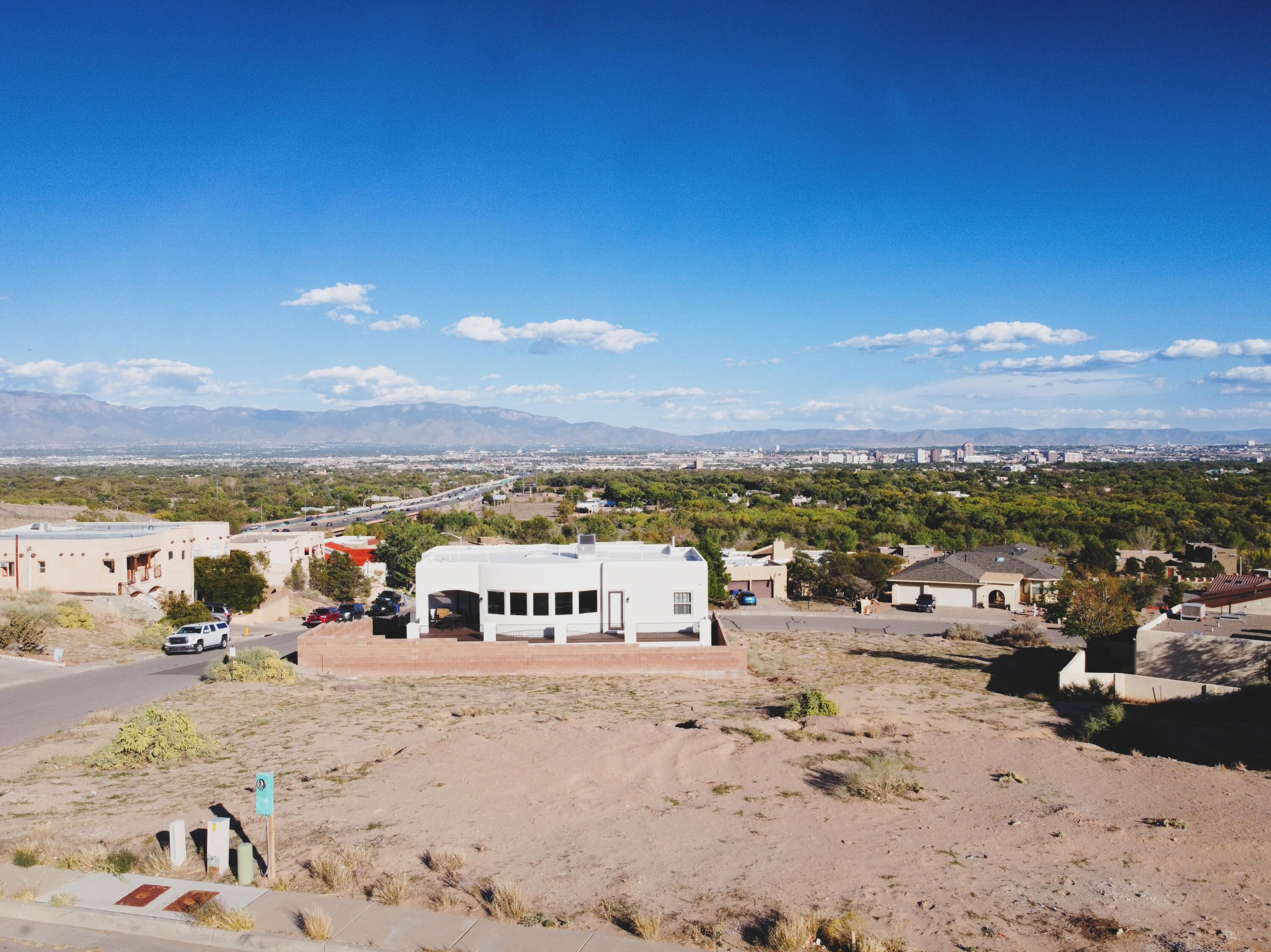 1756 Cliffside Drive NW